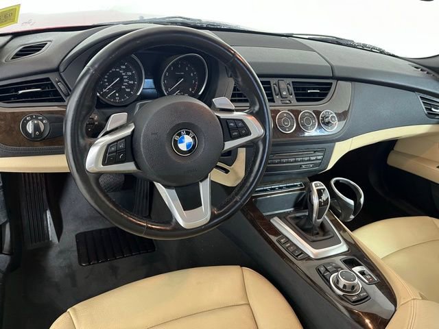 Used 2010 BMW Z4 sDrive35i image 21
