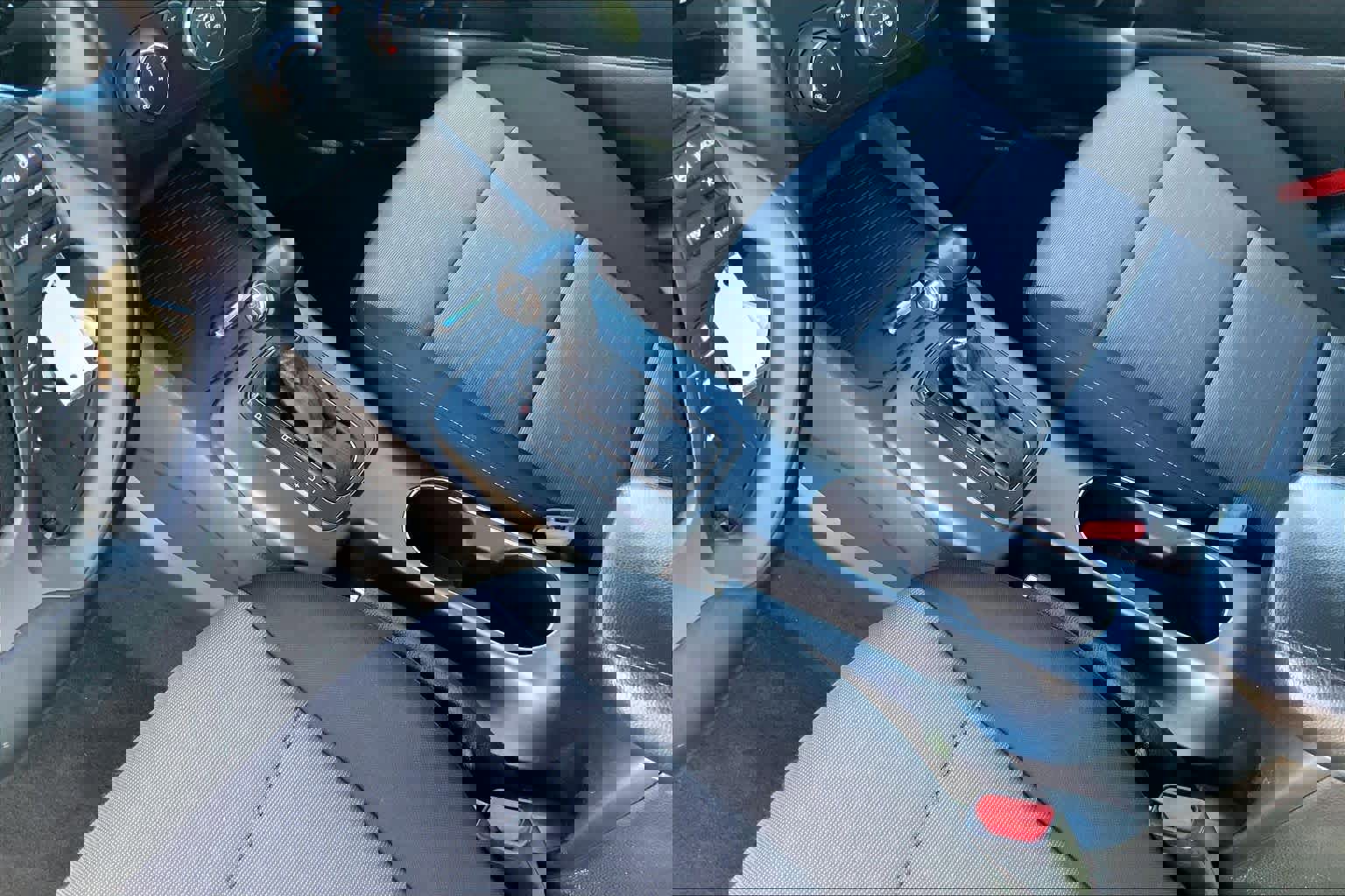 Used 2016 Kia Forte EX image 17