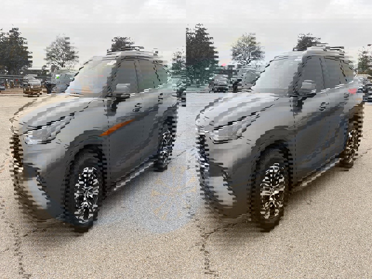 Used 2023 Toyota Highlander XLE