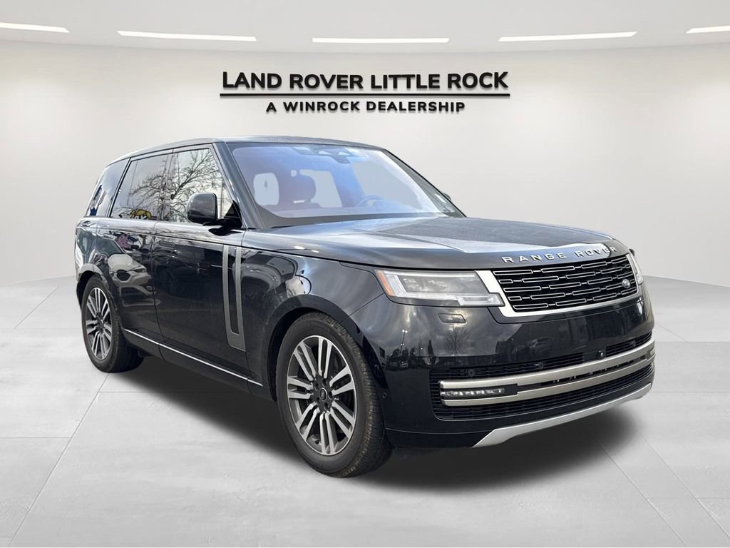 Used 2023 Land Rover Range Rover SE image 3