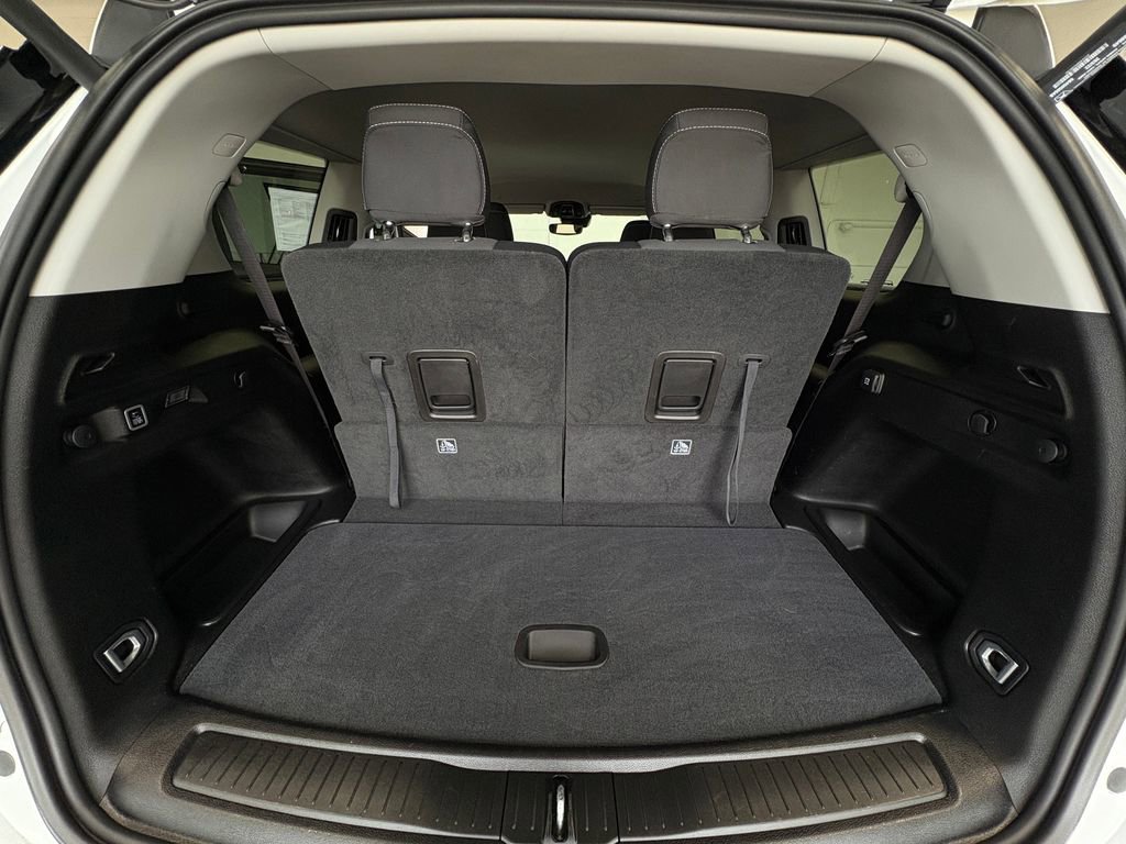 Used 2023 Jeep Grand Cherokee L Laredo w/ Luxury Tech Group I image 30