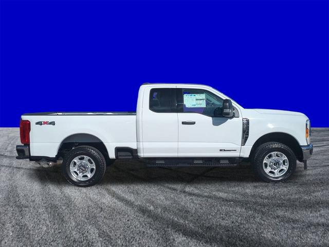 New 2026 Ford F250 XLT image 3
