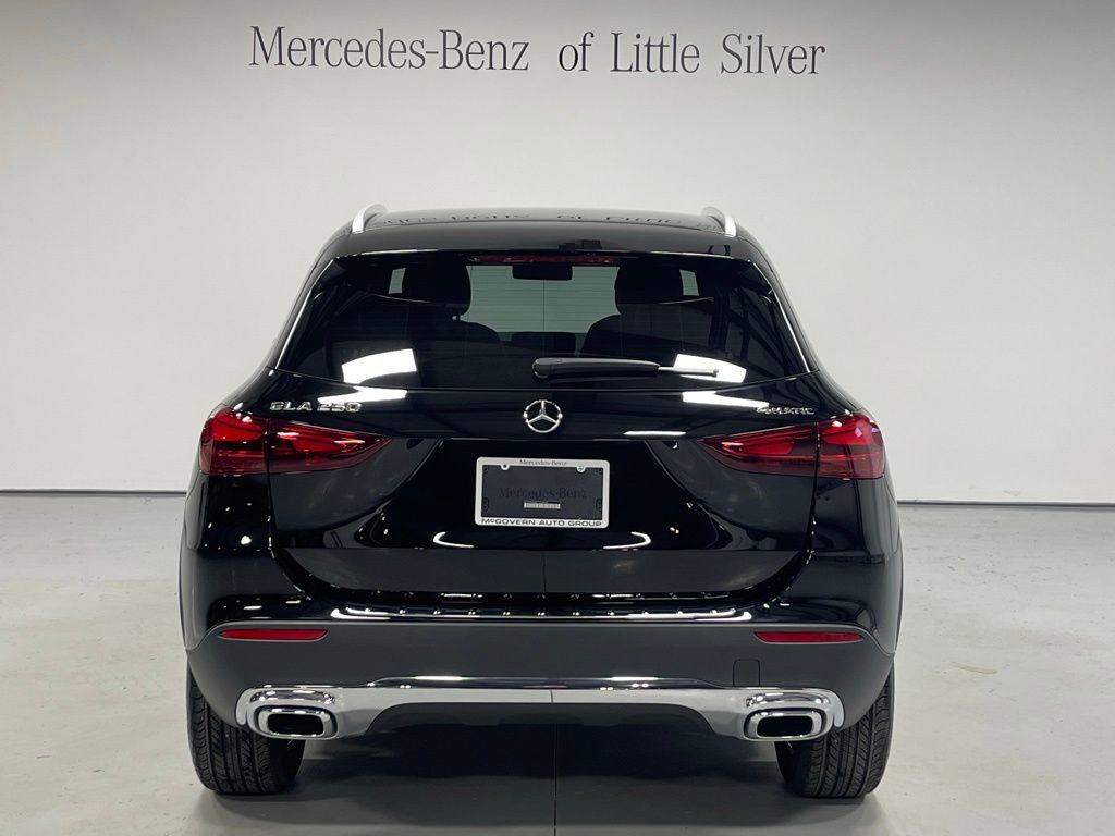 Used 2026 Mercedes-Benz GLA 250 4MATIC image 4