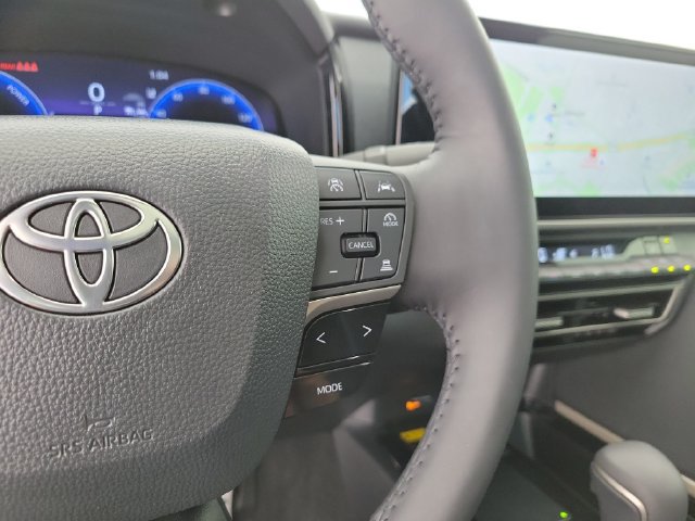 Used 2026 Toyota Camry XSE FWD image 25