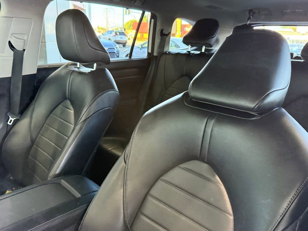 Certified 2023 Toyota Highlander XLE image 22