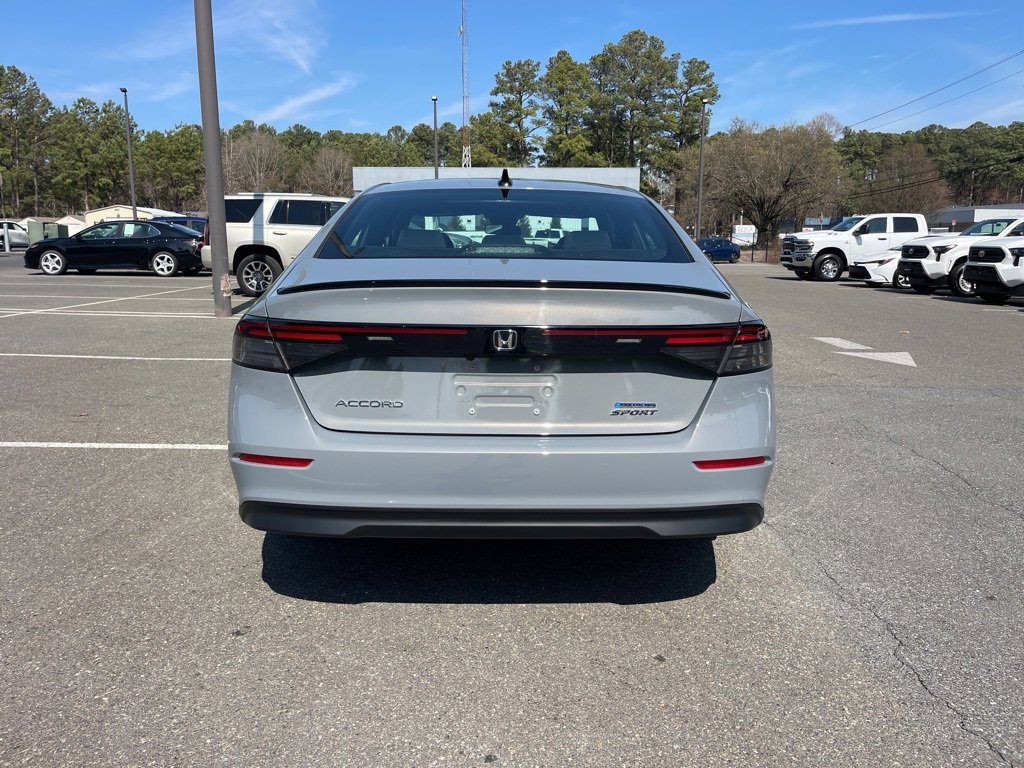 Used 2025 Honda Accord Sport image 8