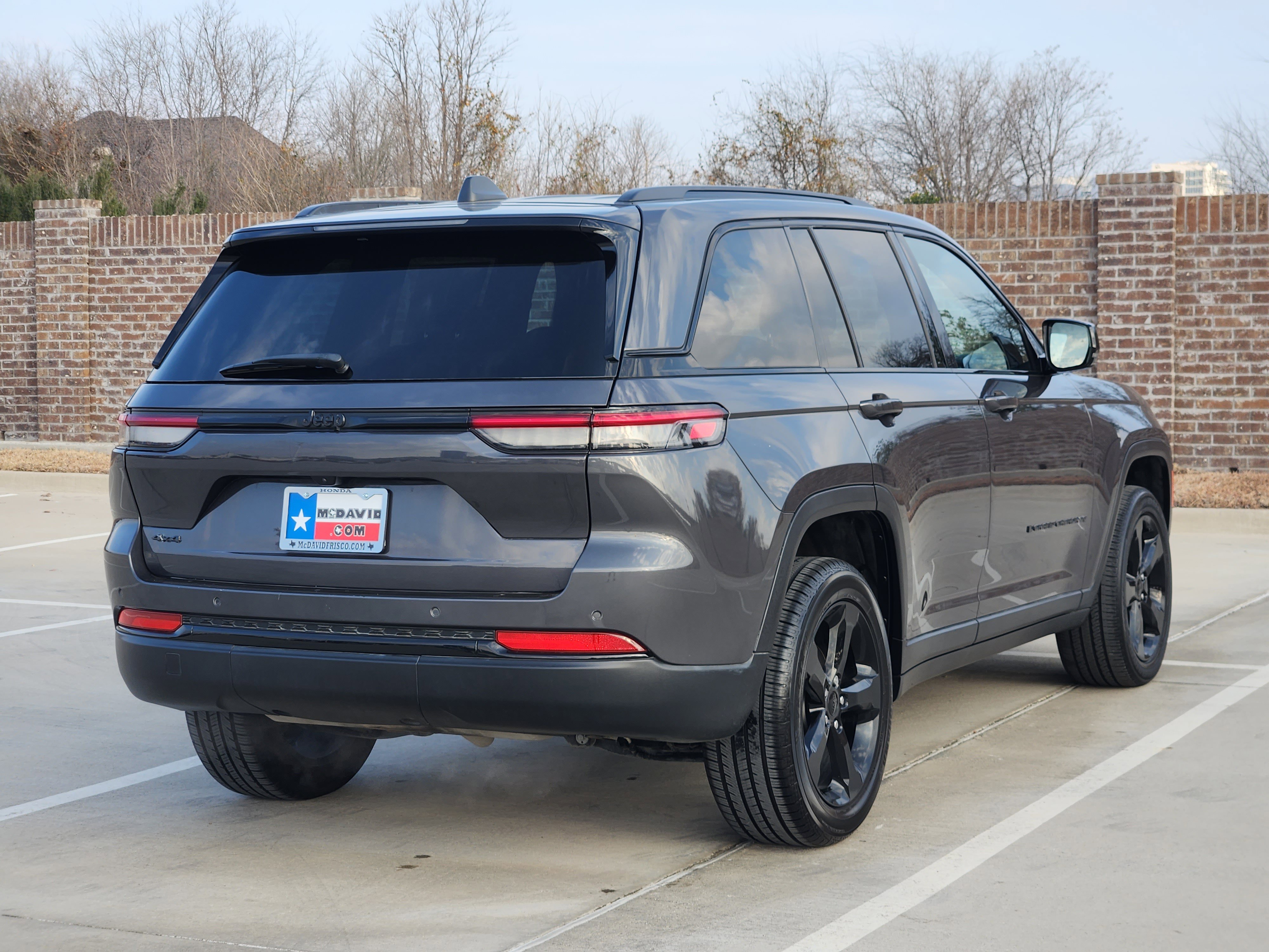 Used 2022 Jeep Grand Cherokee Altitude image 6