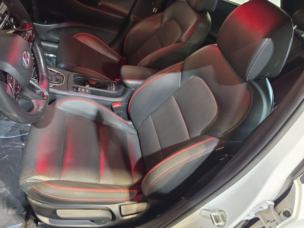 Used 2020 Hyundai Elantra GT N Line image 13