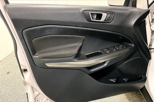 Used 2018 Ford EcoSport SE w/ SE Convenience Package image 21