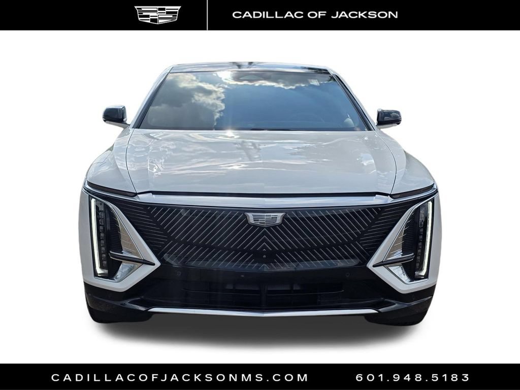 Certified 2024 Cadillac Lyriq Luxury RWD image 2