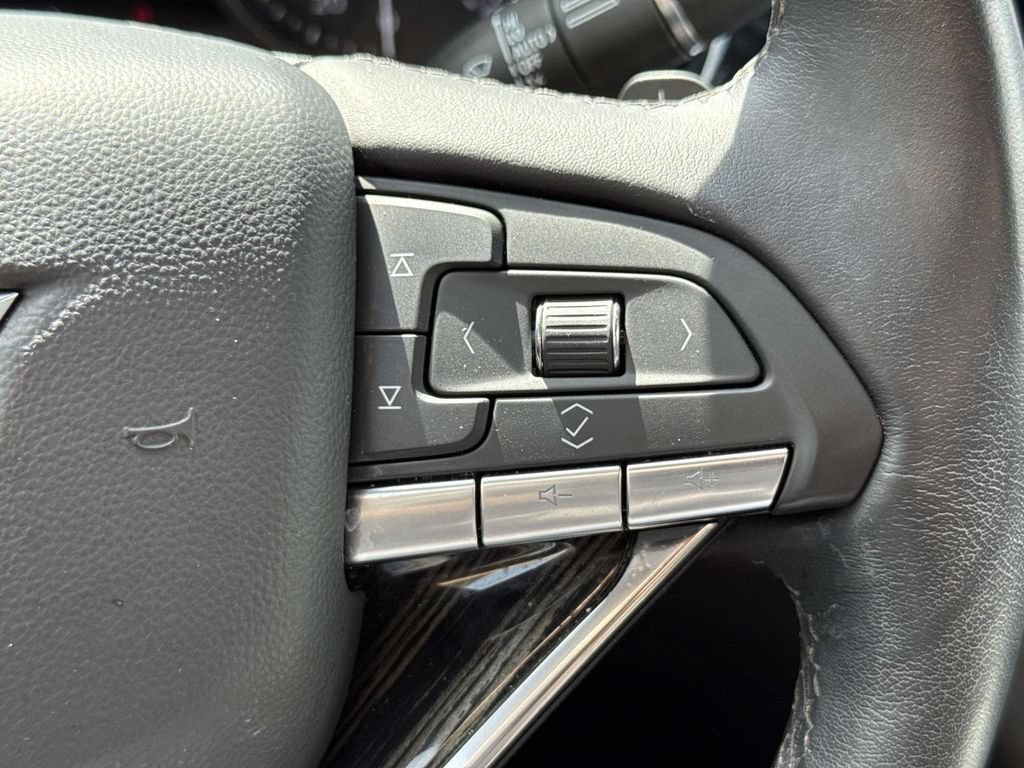 Used 2023 Cadillac XT6 Premium Luxury w/ Technology Package AWD/4WD image 39