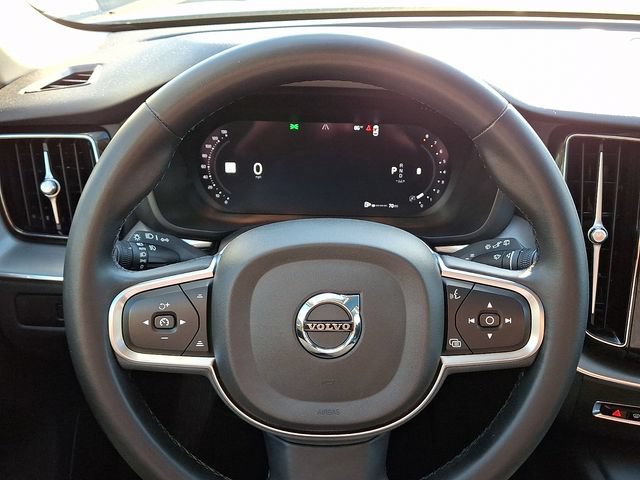 Used 2023 Volvo XC60 B5 Core w/ Climate Package AWD/4WD image 21