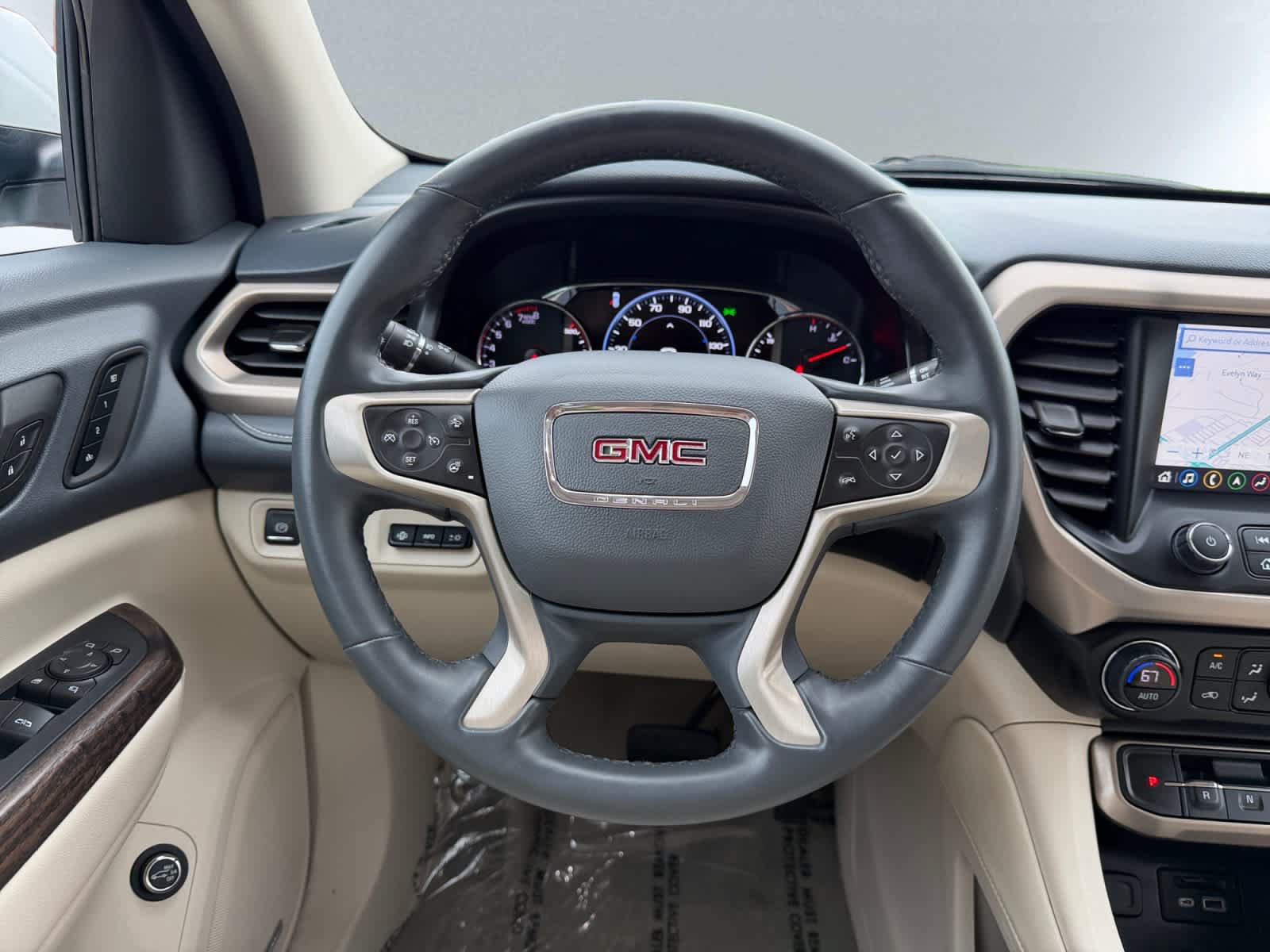 Used 2023 GMC Acadia Denali w/ Denali Ultimate Package AWD/4WD image 17