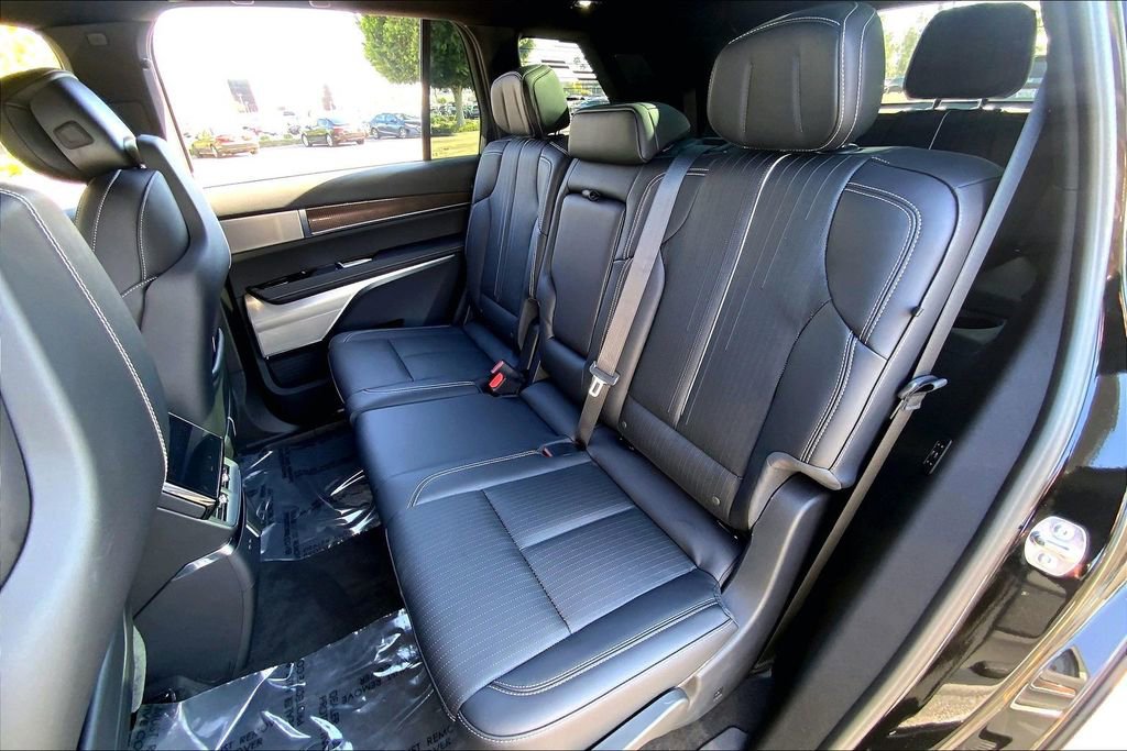 New 2026 Cadillac Vistiq Sport image 27