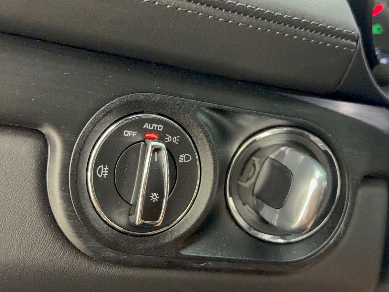 Certified 2024 Porsche 718 Boxster GTS RWD image 19