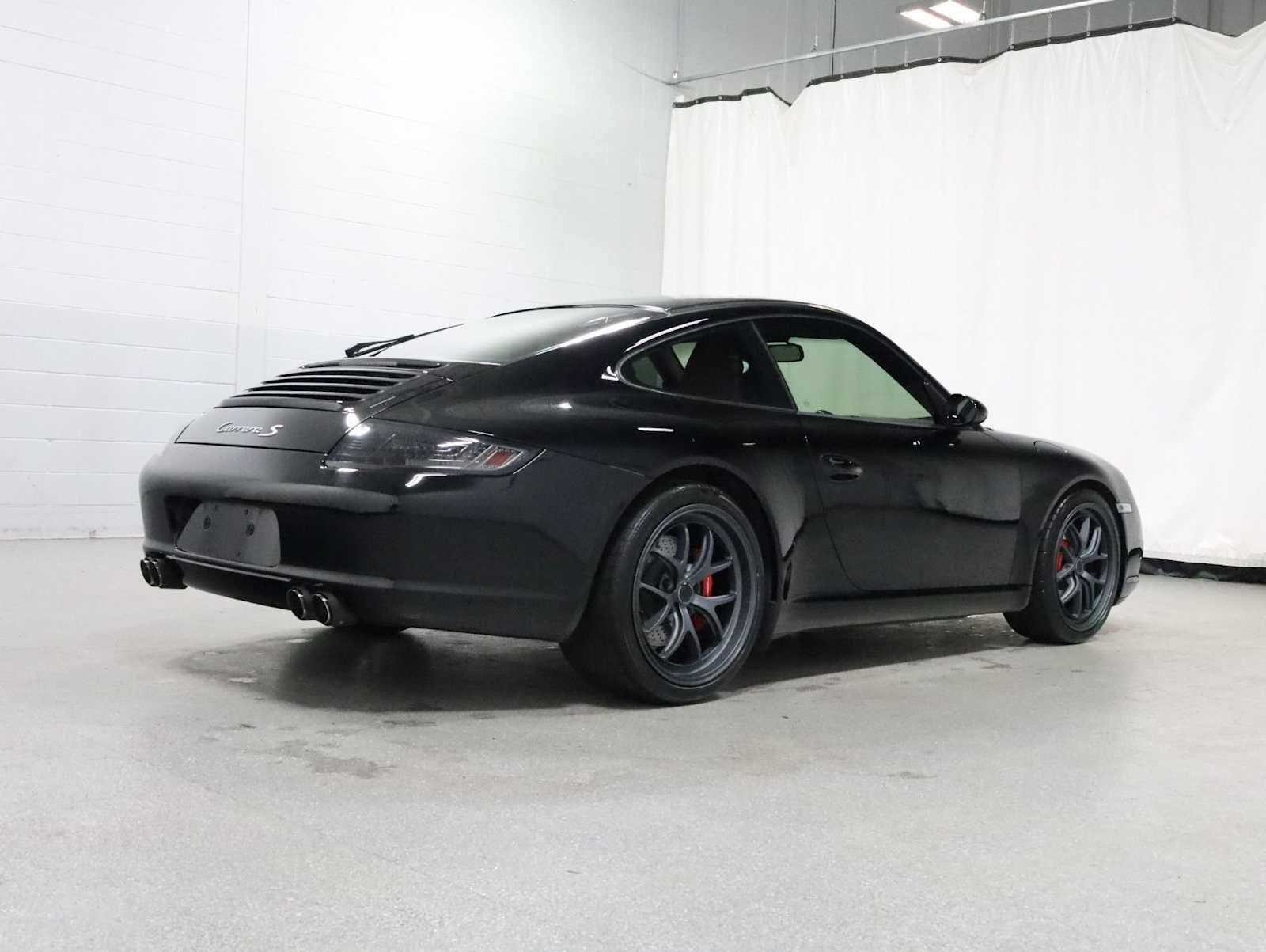Used 2005 Porsche 911 Carrera S RWD image 9