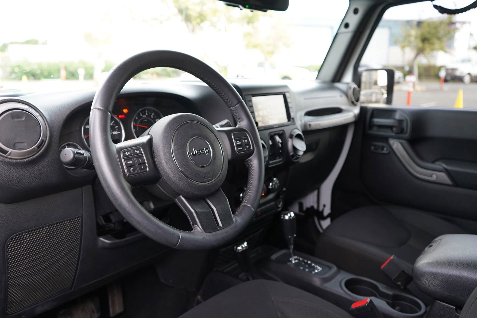 Used 2015 Jeep Wrangler Unlimited Sport image 9