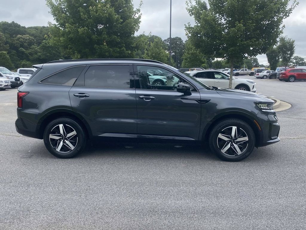 Used 2023 Kia Sorento EX FWD image 2
