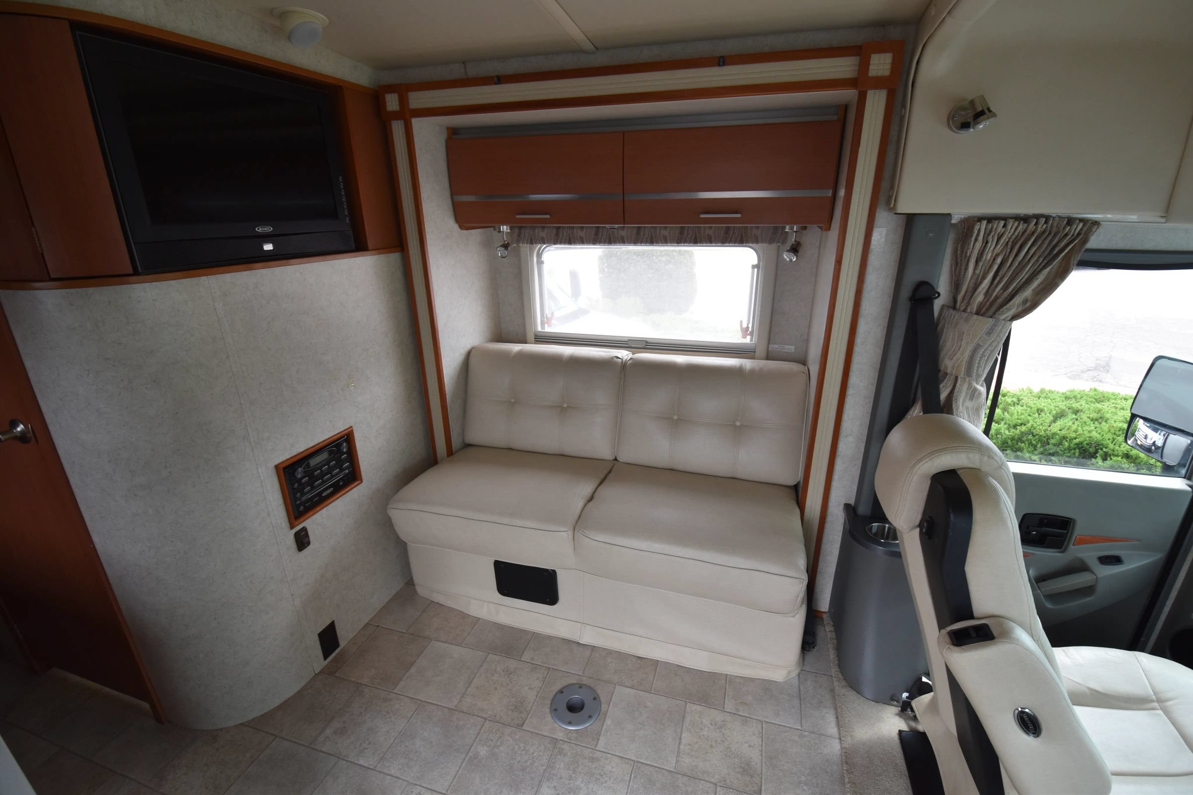 Used 2010 Mercedes-Benz Sprinter 3500 image 10