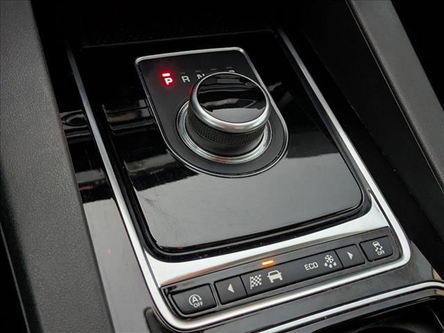 Used 2019 Jaguar F-PACE Premium AWD/4WD image 14
