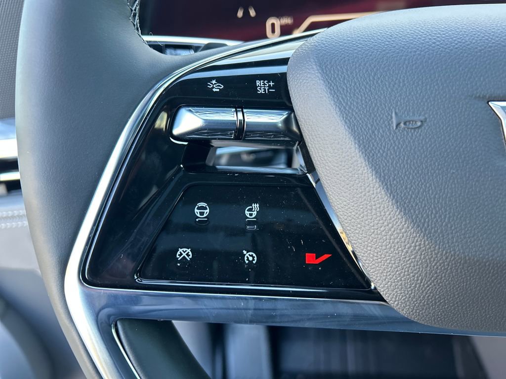 New 2026 Cadillac Escalade IQ Luxury 2 image 15