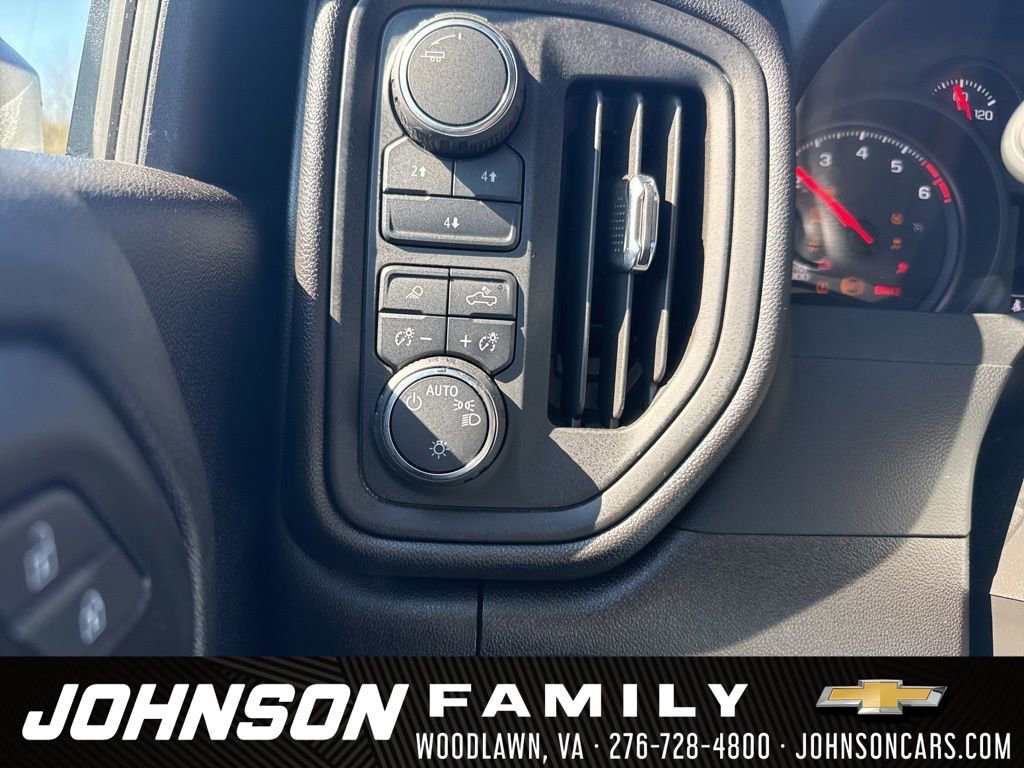 Used 2025 Chevrolet Silverado 2500 Custom w/ Custom Value Package image 14