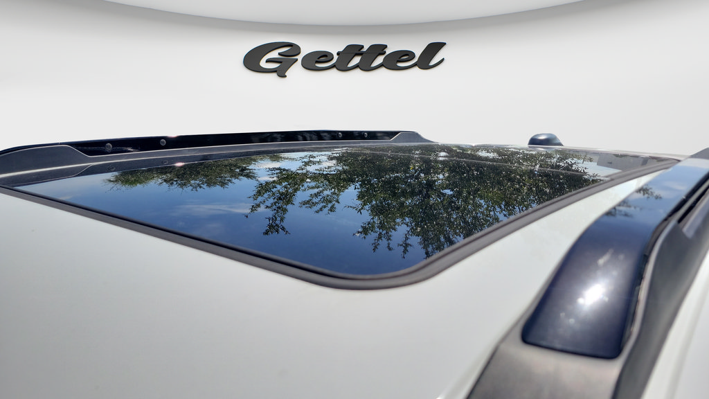 Used 2022 Chevrolet TrailBlazer ACTIV w/ Sun and Liftgate Package FWD image 6