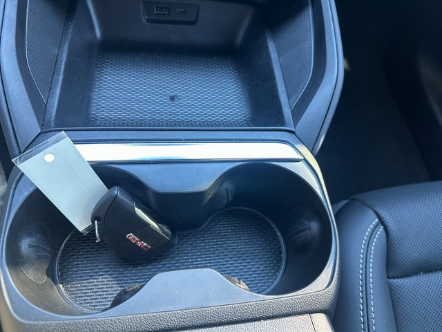 New 2025 GMC Terrain Elevation w/ Elevation Premium Package image 29