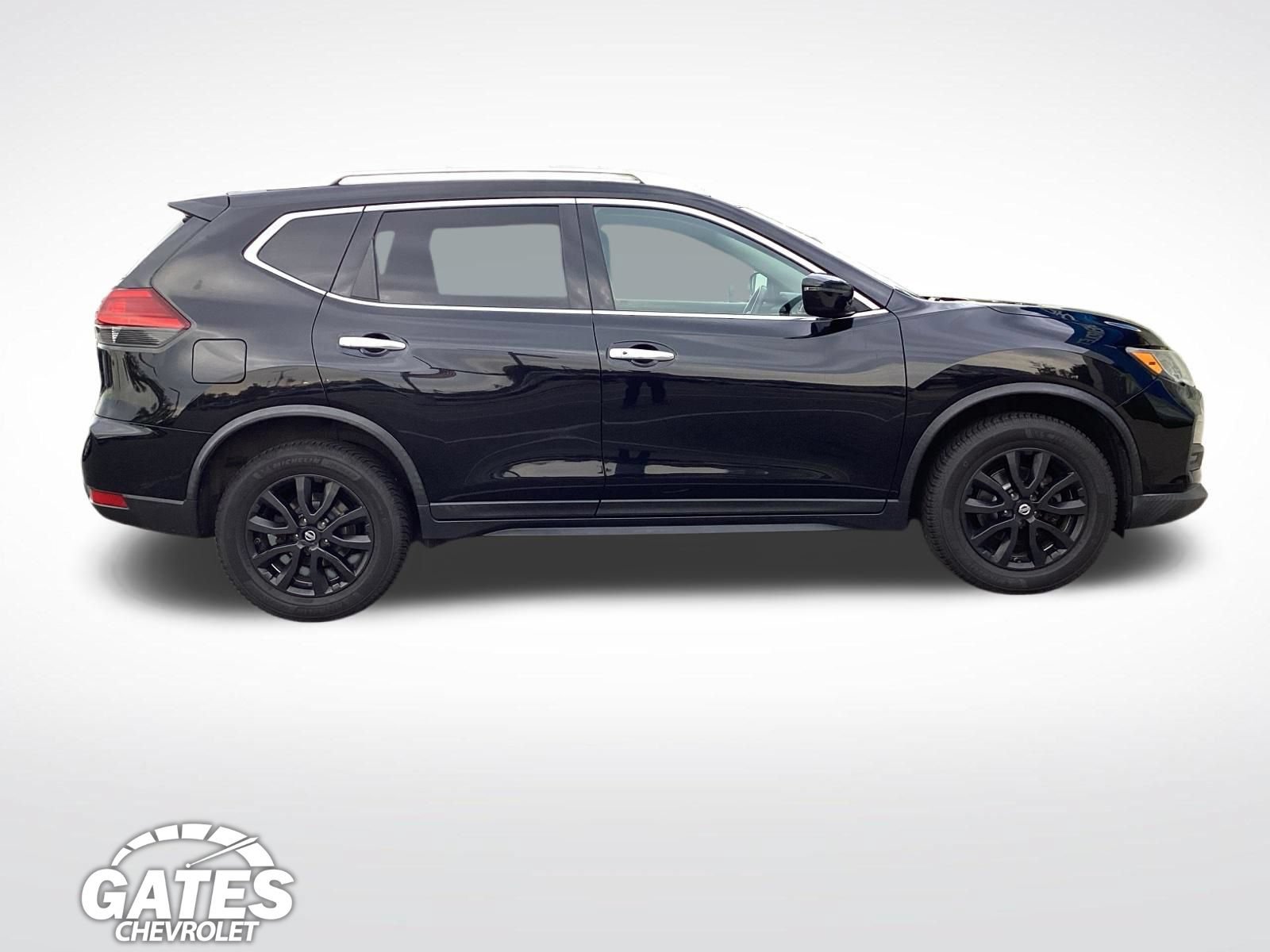 Used 2017 Nissan Rogue SV AWD/4WD image 10