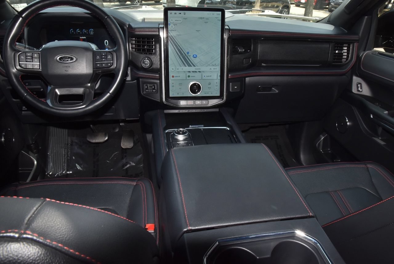 Used 2023 Ford Expedition Limited RWD image 17