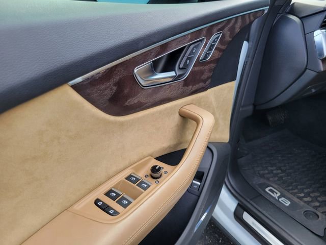 Used 2020 Audi Q8 Prestige w/ Prestige Package image 8