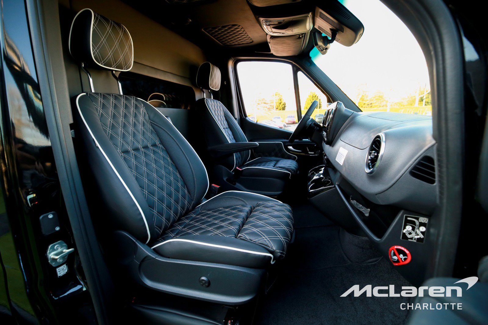Used 2024 Mercedes-Benz Sprinter 3500 image 17