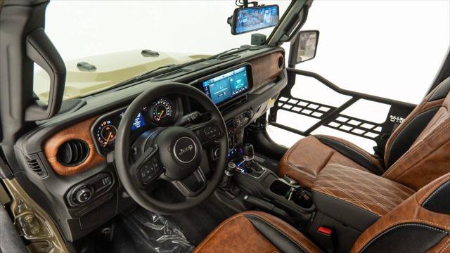 Used 2025 Jeep Gladiator Sport image 14