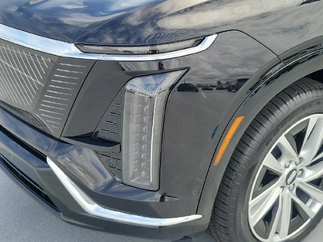 New 2027 Cadillac Vistiq Luxury AWD/4WD image 8