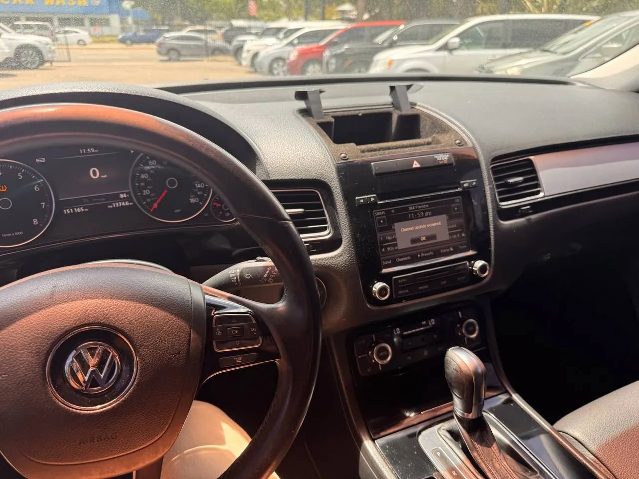 Used 2014 Volkswagen Touareg Sport AWD/4WD image 20