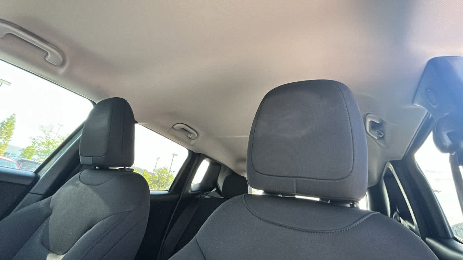 Used 2017 Jeep Renegade Latitude AWD/4WD image 11