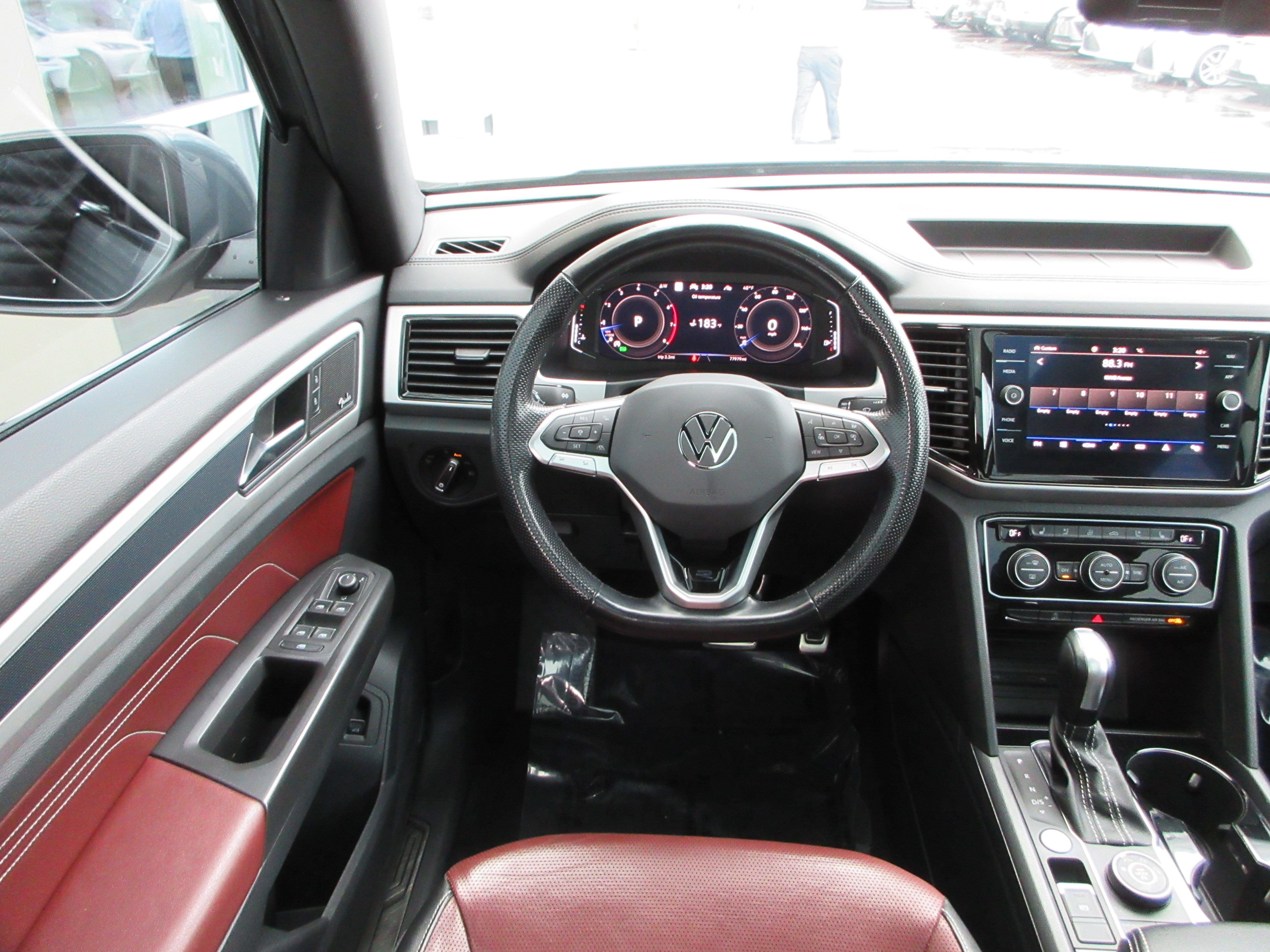 Used 2022 Volkswagen Atlas Cross Sport SEL Premium R-Line image 38