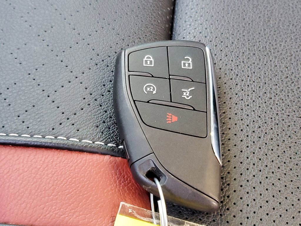 Used 2025 Chevrolet Traverse RS w/ LPO, Floor Liner Package image 36