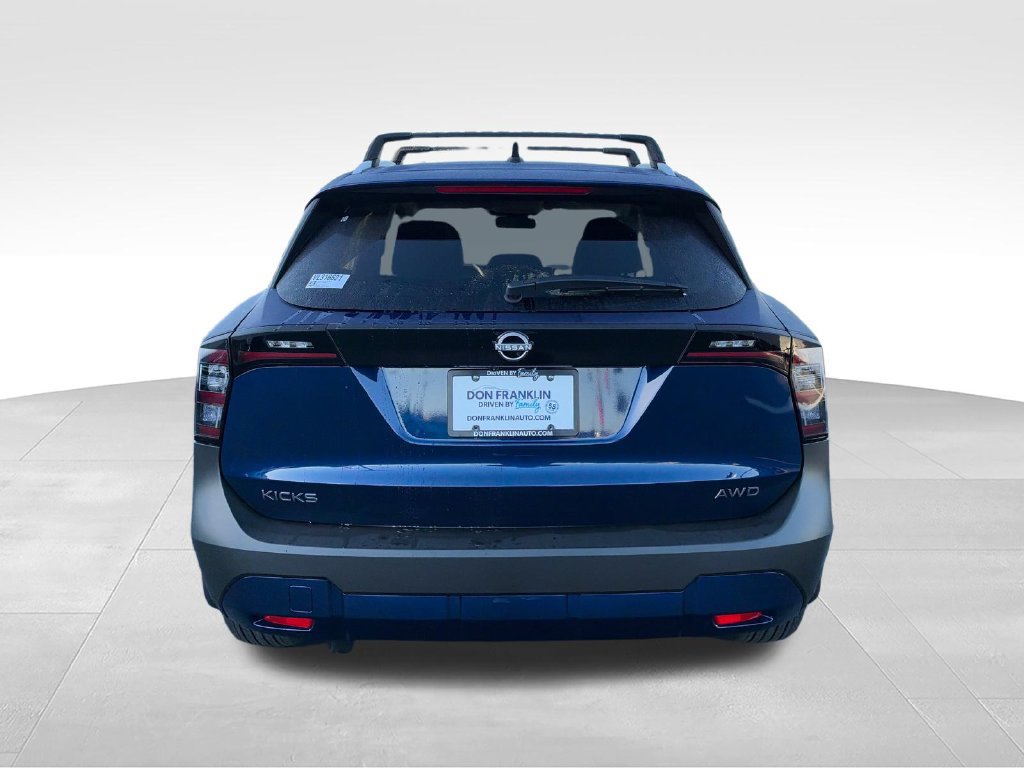 New 2027 Nissan Kicks SV AWD/4WD image 4