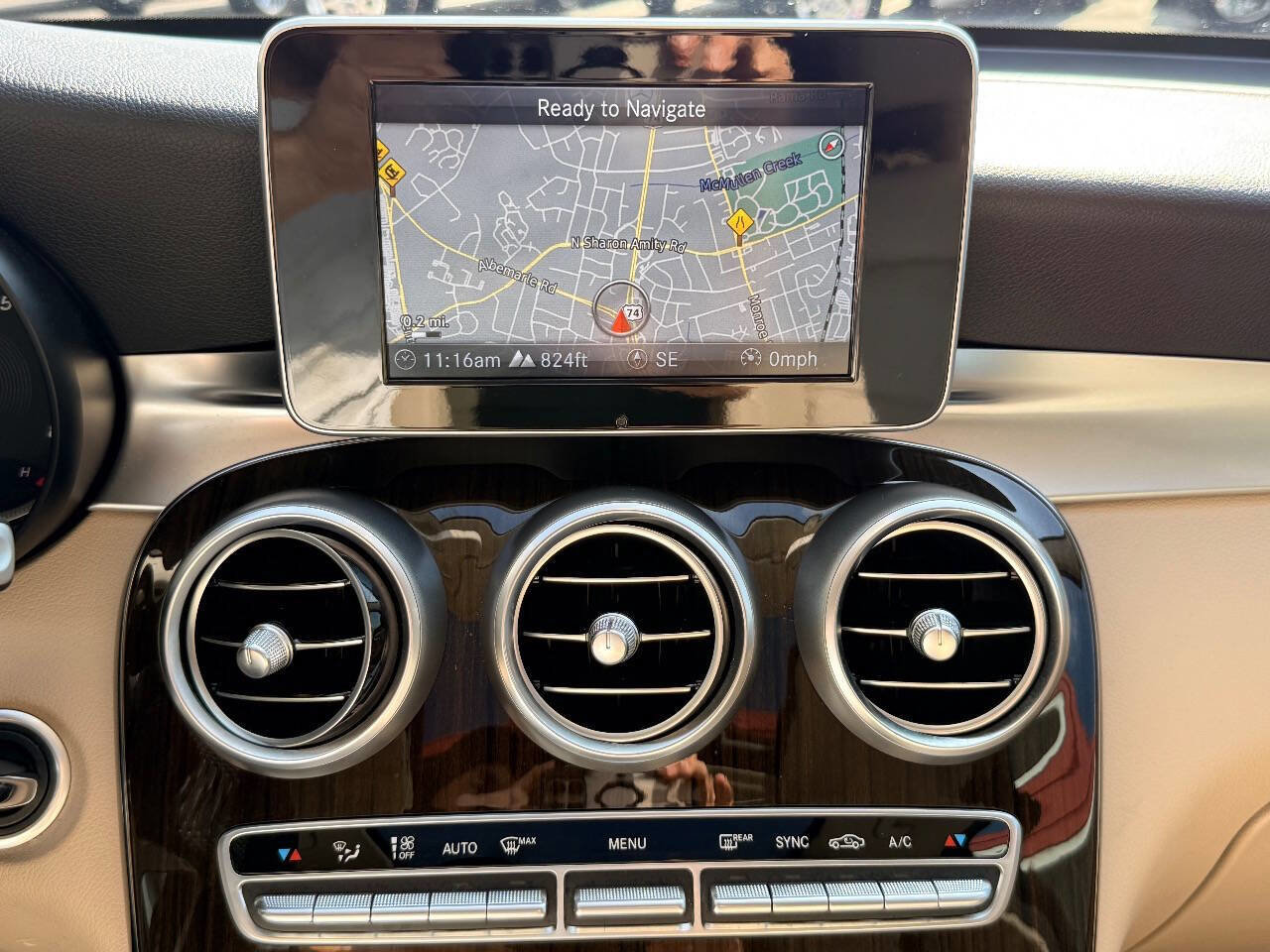 Used 2019 Mercedes-Benz GLC 300 4MATIC Coupe image 23