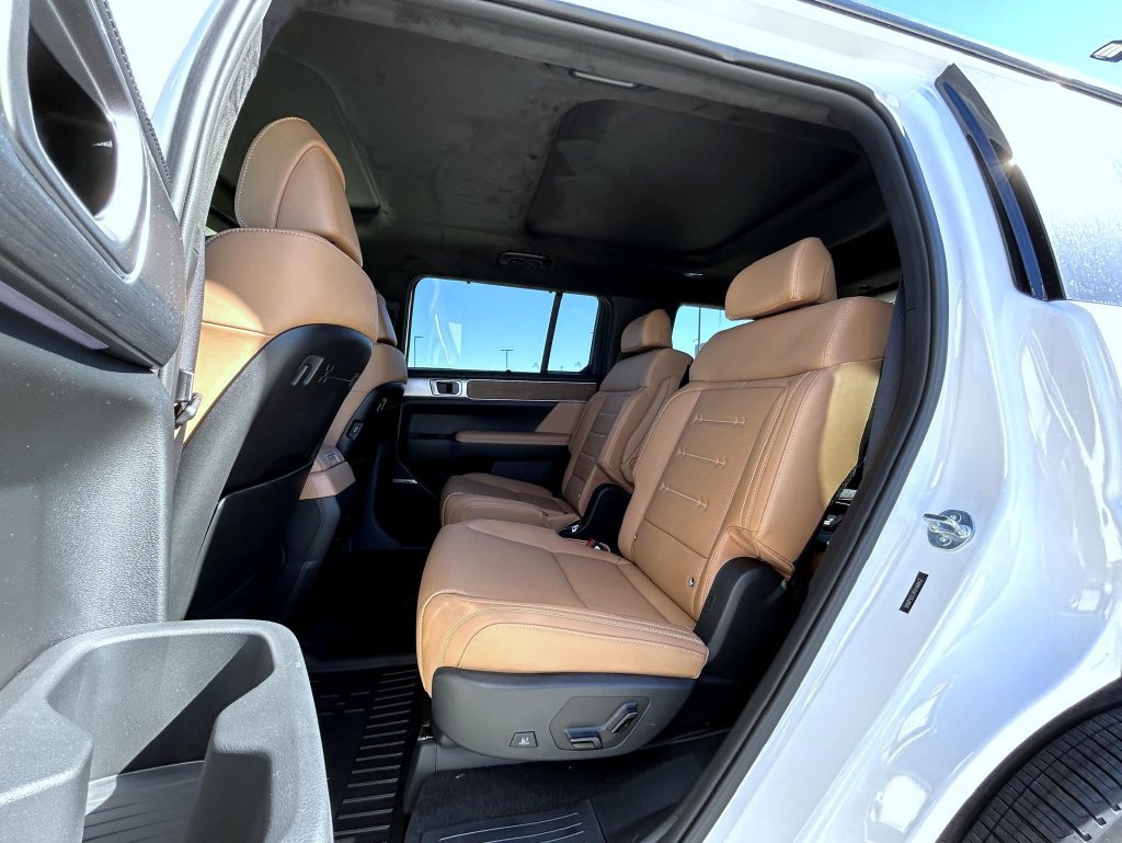 New 2027 Hyundai Santa Fe Calligraphy AWD/4WD image 19
