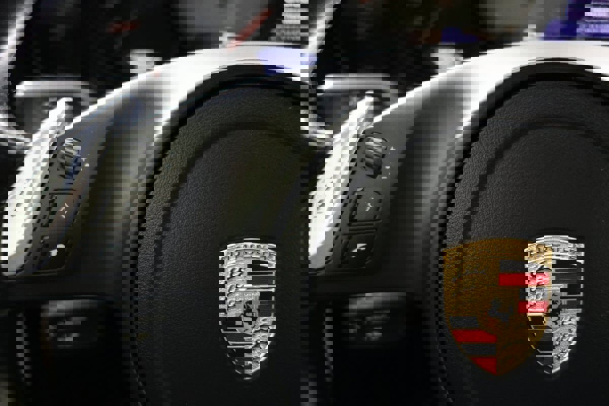 Used 2013 Porsche 911 Carrera 4S image 26