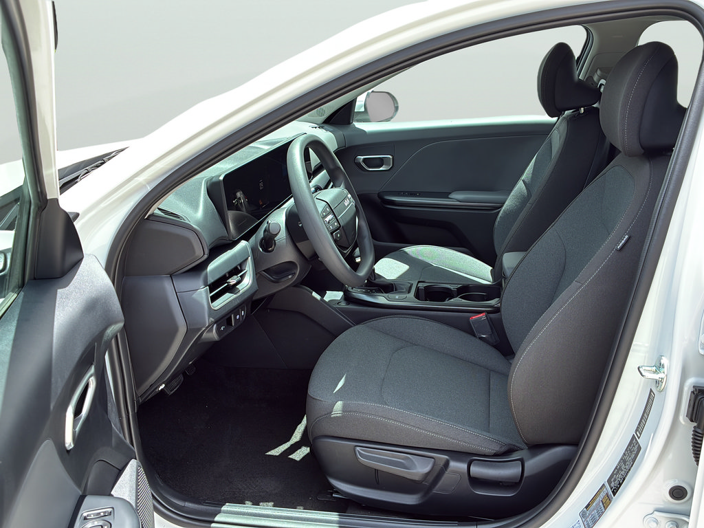 New 2026 Kia K4 FWD image 13
