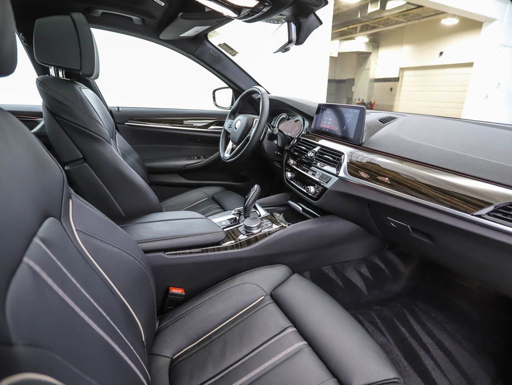 Used 2019 BMW 530i xDrive w/ Convenience Package AWD/4WD image 30