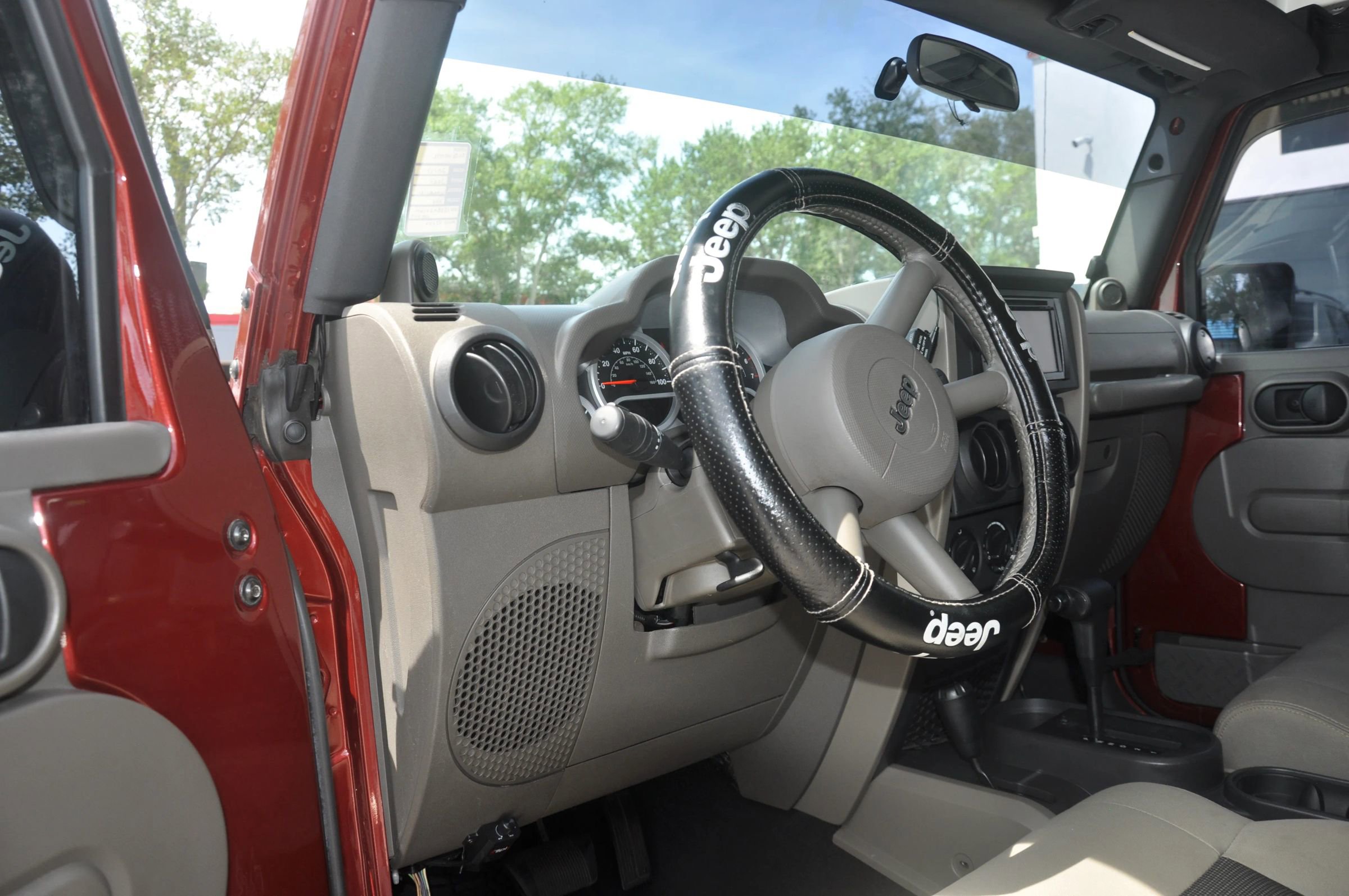 Used 2010 Jeep Wrangler Unlimited Sport AWD/4WD image 36