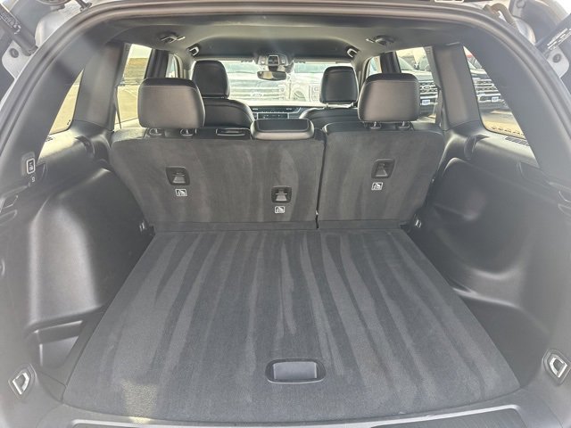 Used 2024 Jeep Grand Cherokee Altitude image 16
