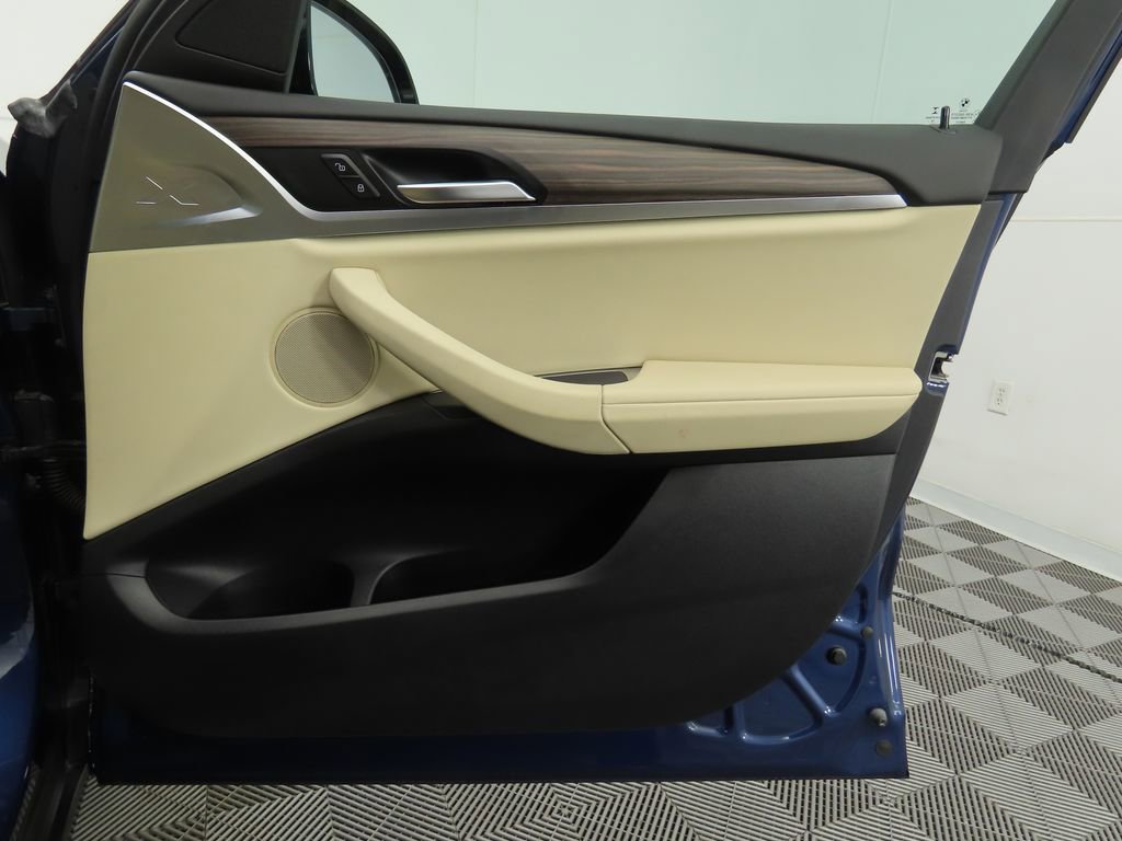 Used 2019 BMW X4 xDrive30i w/ Convenience Package image 26