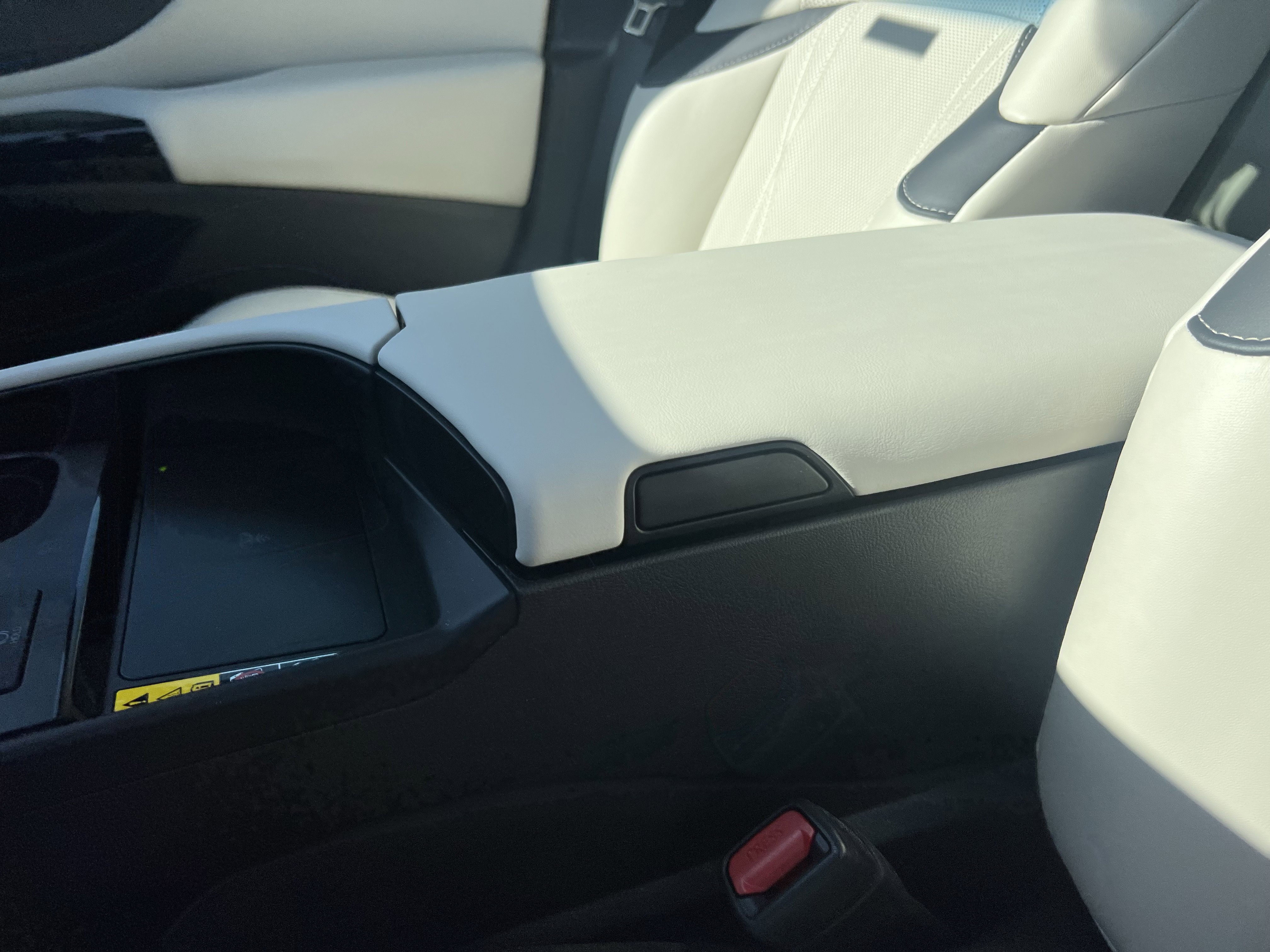 Used 2025 Lexus ES 350 Ultra Luxury w/ Accessory Package (Z2) FWD image 30