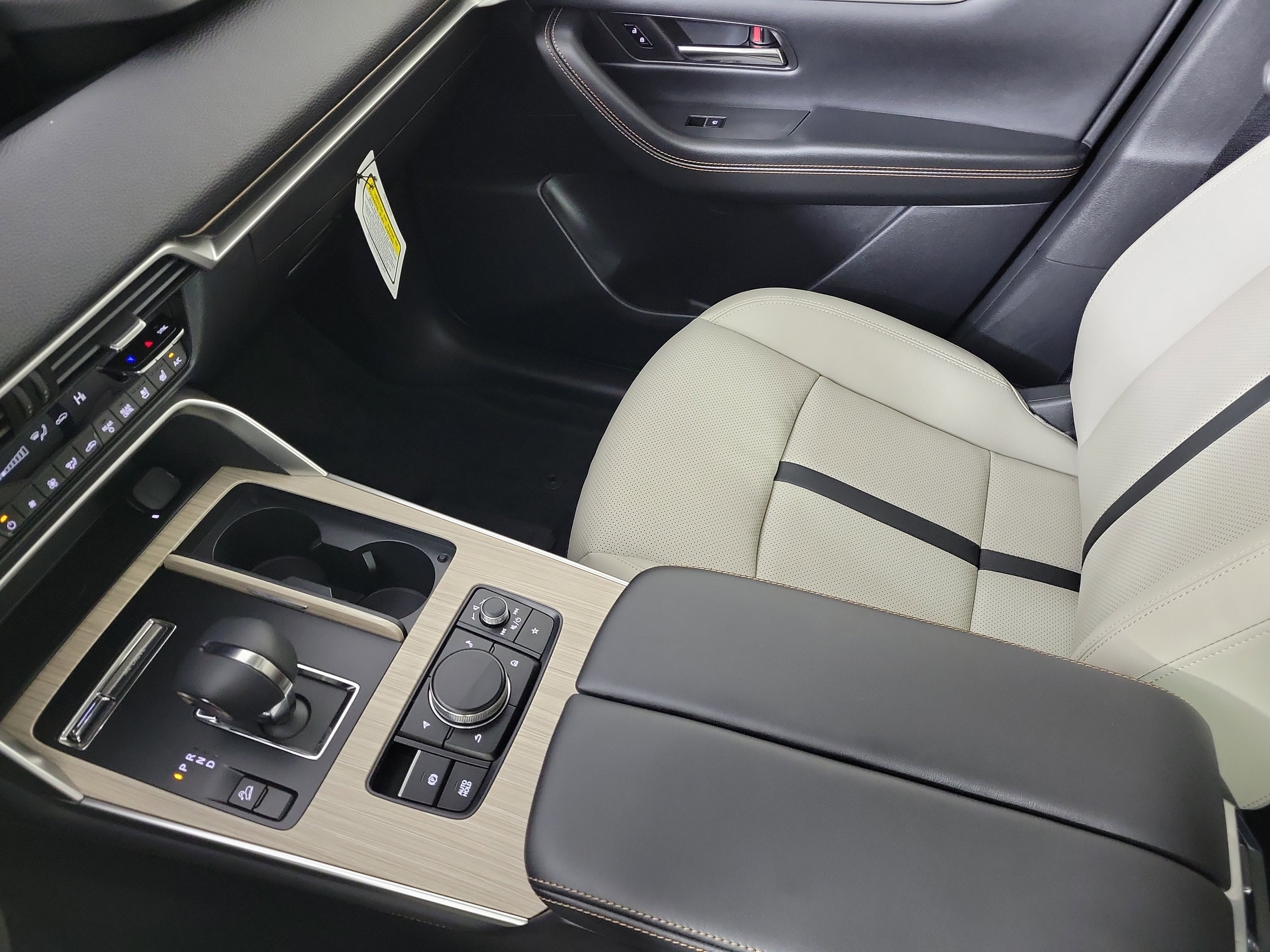 New 2026 MAZDA CX-90 3.3 Turbo w/ Premium Sport Pkg image 25