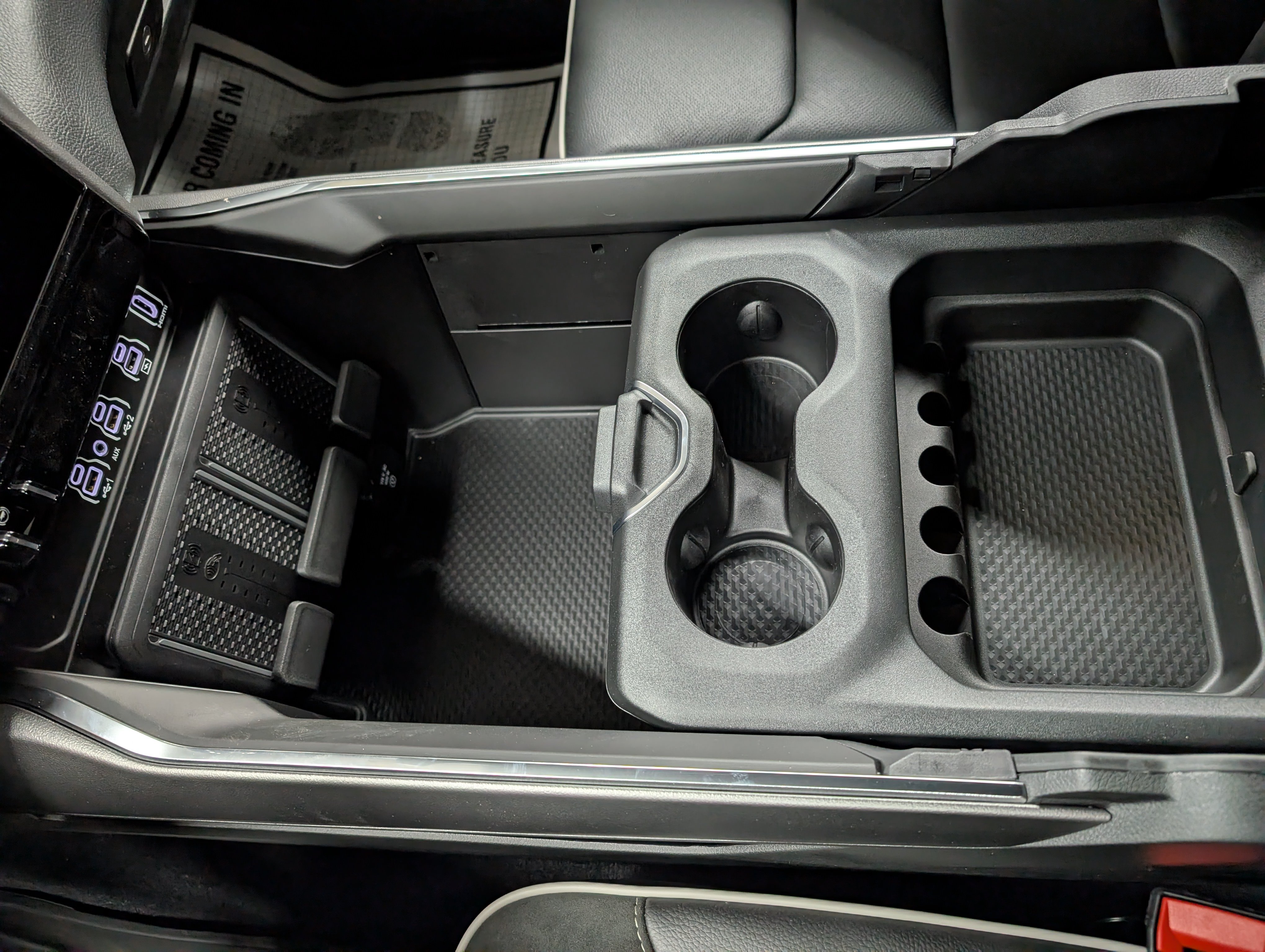 New 2026 RAM 1500 Laramie AWD/4WD image 18